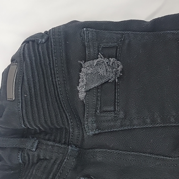 8IGHTH DSTRKT NY 2T Black Distressed Jeans - Picture 8 of 8